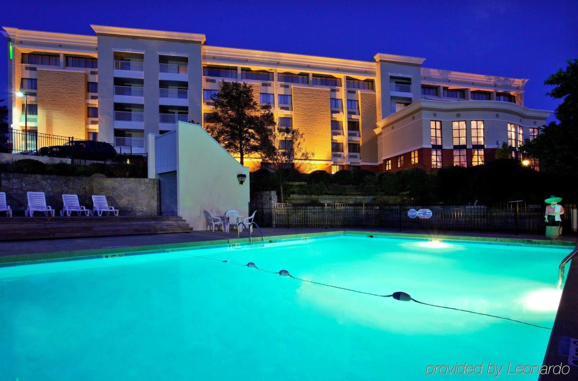 Holiday Inn Express Cincinnati West By Ihg Dent Exterior photo